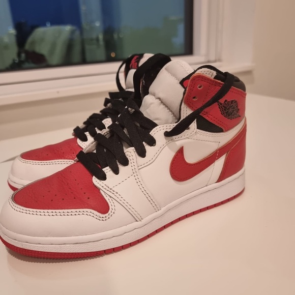 Nike Jordan one retro high og for sale size eu 36/ uk 3.5. Worn for 3 hours - Picture 4 of 4